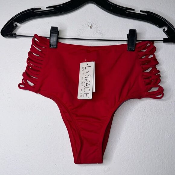L Space Tigress Bikini Bottom in LSR Size Medium - Picture 6 of 8
